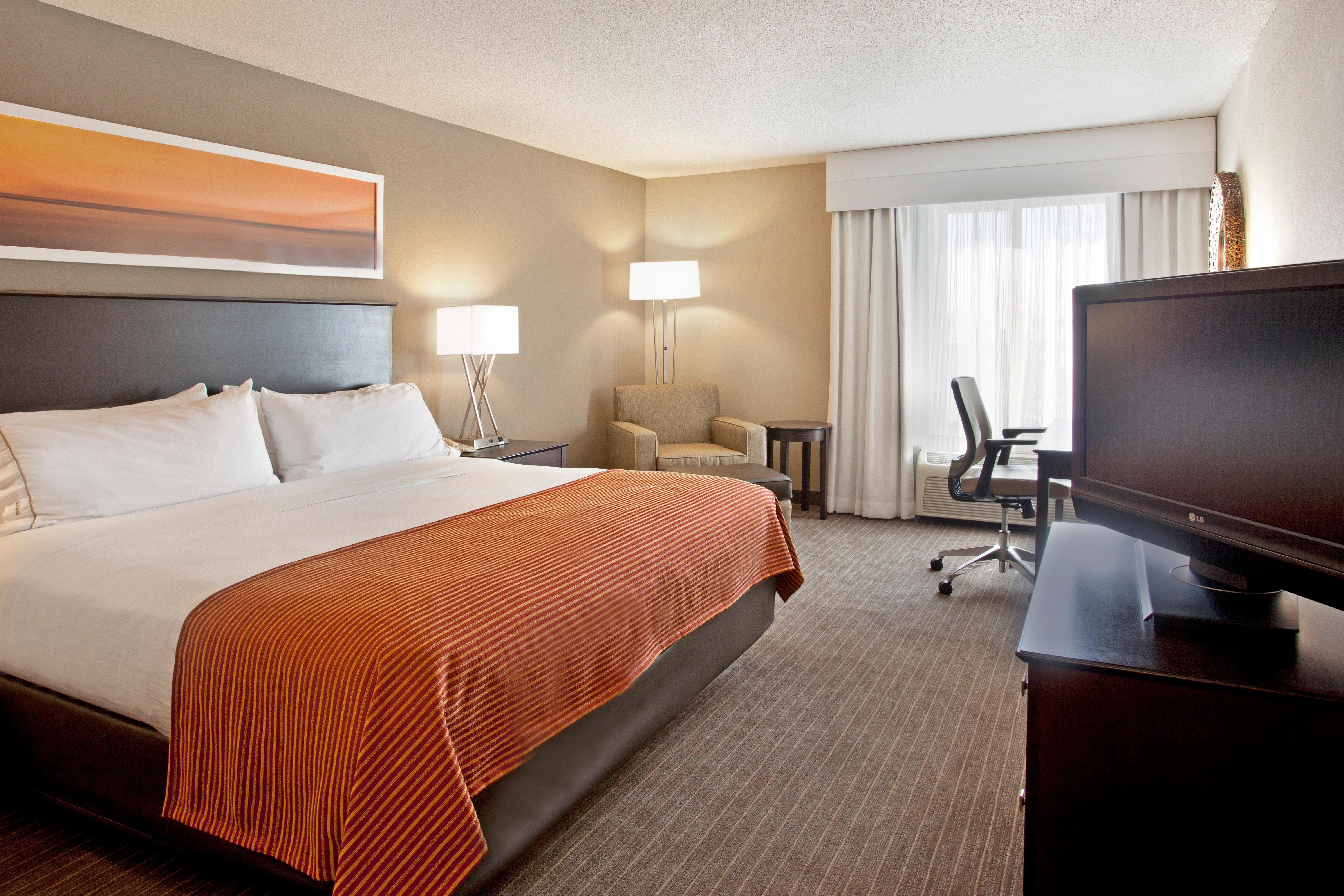 Holiday Inn Express Hotel & Suites Minneapolis - Minnetonka By Ihg Exterior photo