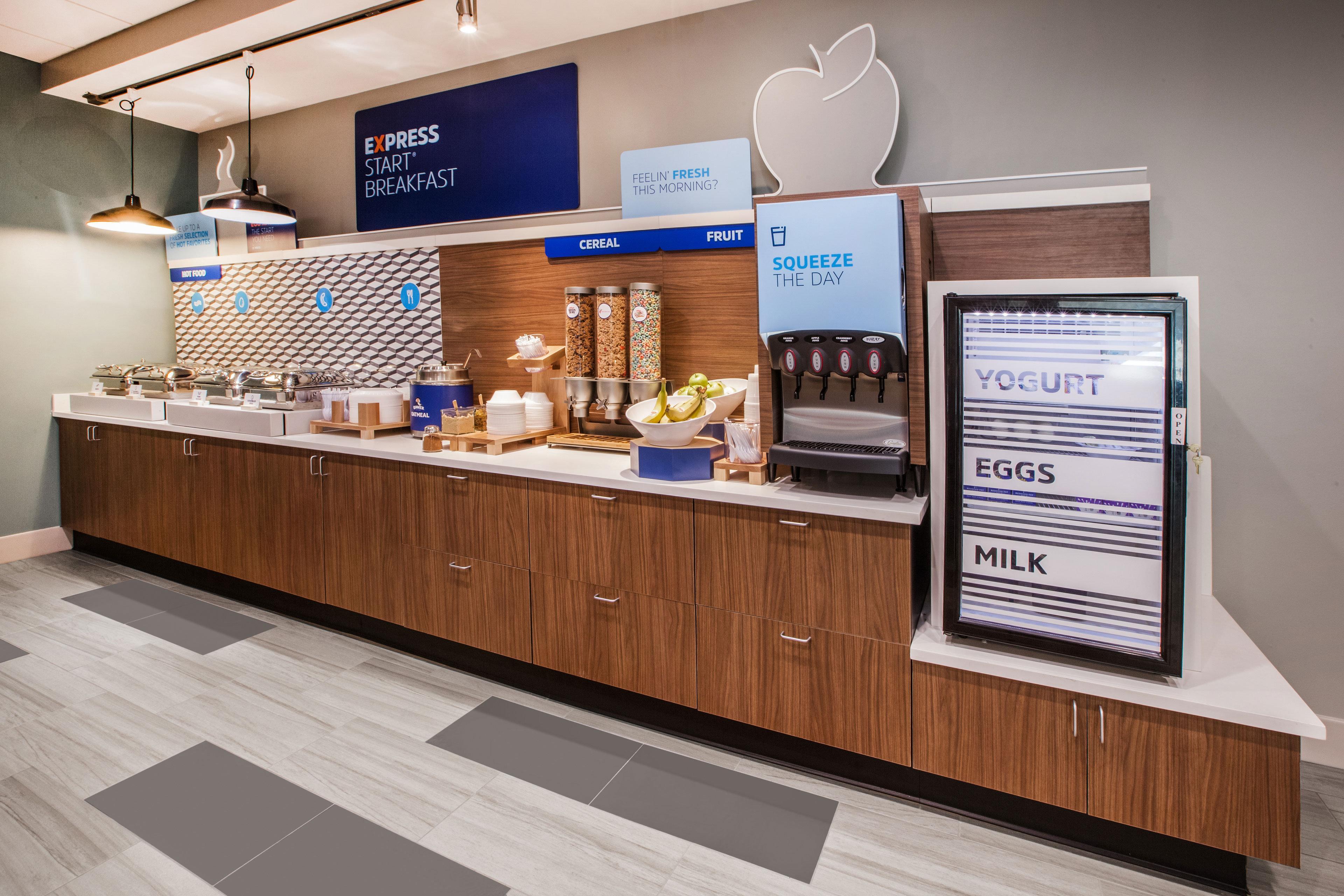 Holiday Inn Express Hotel & Suites Minneapolis - Minnetonka By Ihg Exterior photo